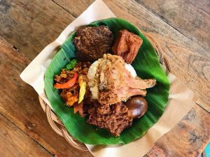 5 Peluang Bisnis Makanan Tradisional yang Menguntungkan